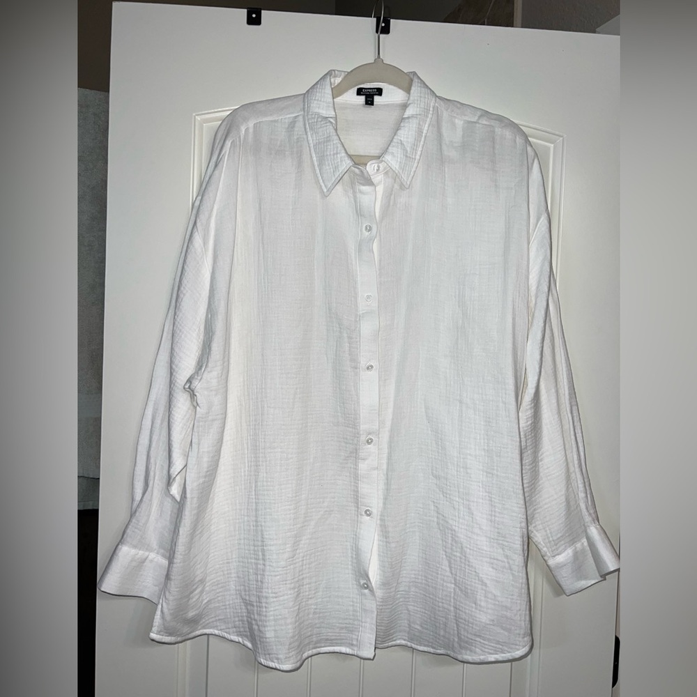 Classic White Women’s Shirt